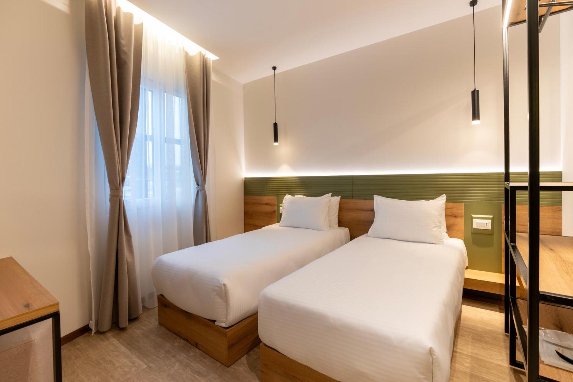 Star Hill Hotel Priştine Dış mekan fotoğraf