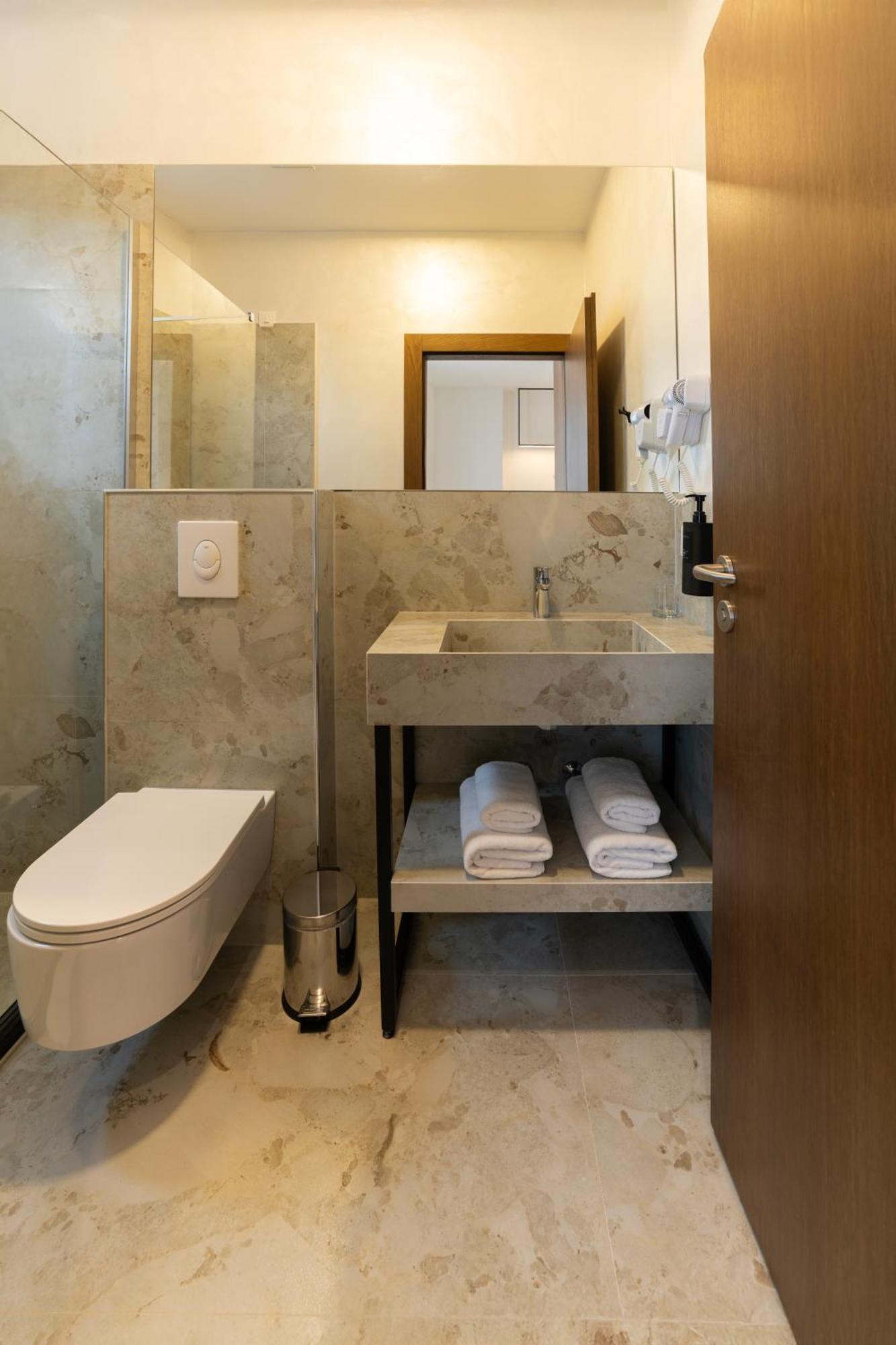 Star Hill Hotel Priştine Dış mekan fotoğraf