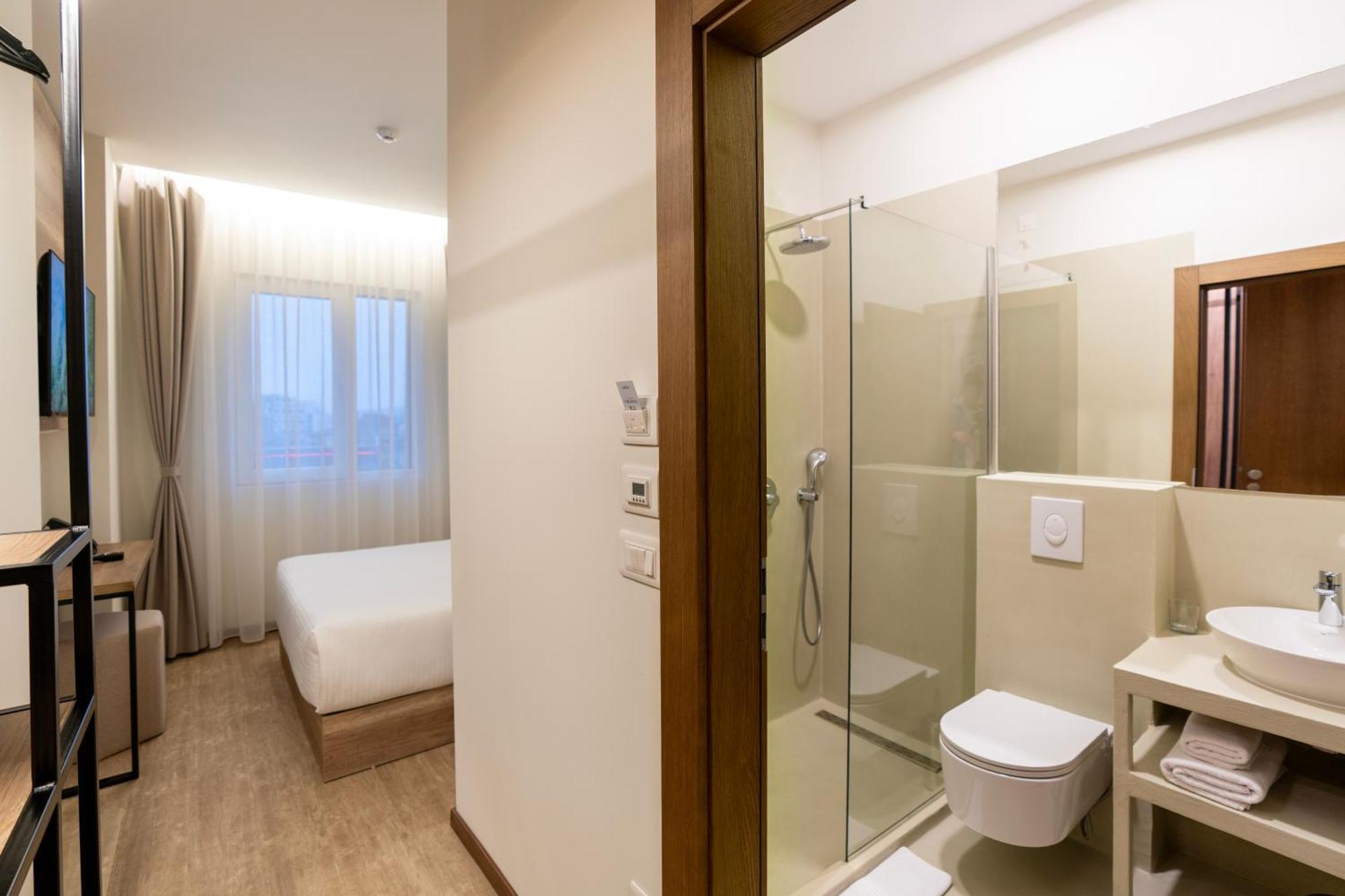 Star Hill Hotel Priştine Dış mekan fotoğraf